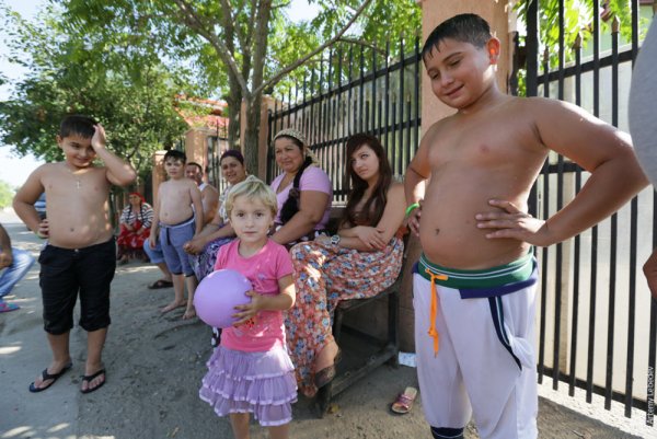 Румынский цыган ребёнок