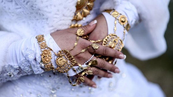 Цыганка в золоте