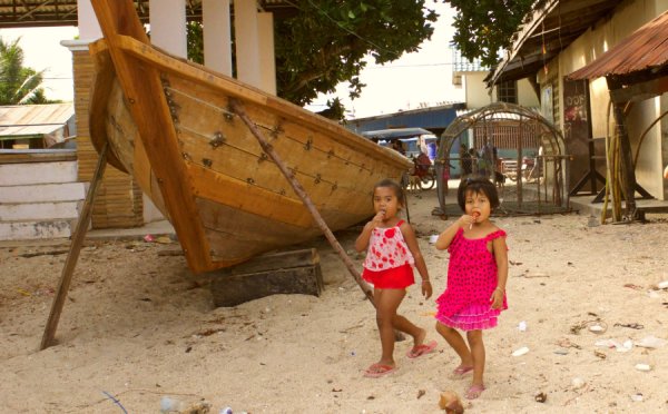 Цыгане дети на море