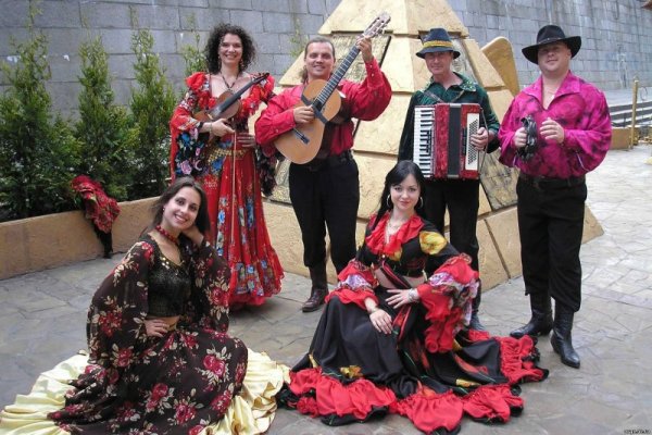 Цыганские национальные инструменты