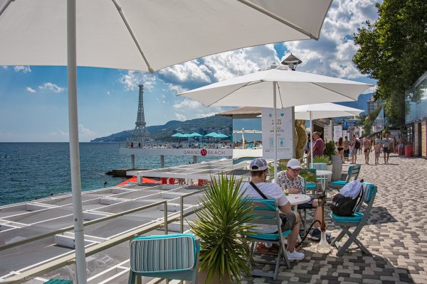 Массандровский пляж в Ялте