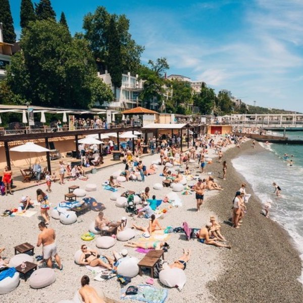 Массандровский пляж в Ялте