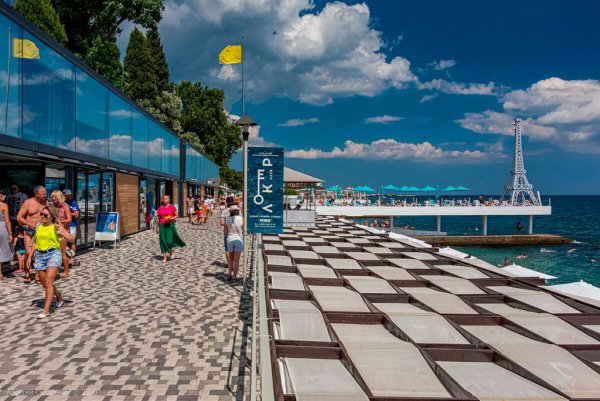 Набережная Ялты Массандровский пляж