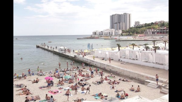 Пляж Аркадия лестница