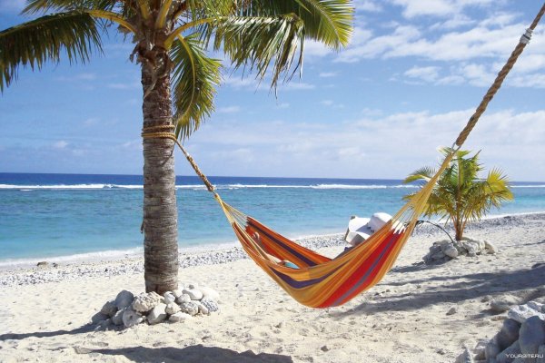 Гамак на море