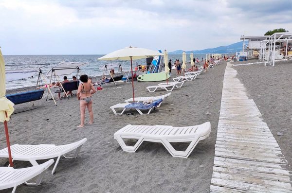 Сочи пляж огонек 3