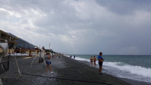 Пляж огонек 2 Адлер