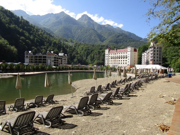 Эсто-садок красная Поляна