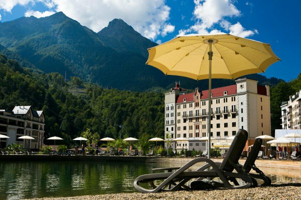 Rosa Beach красная Поляна