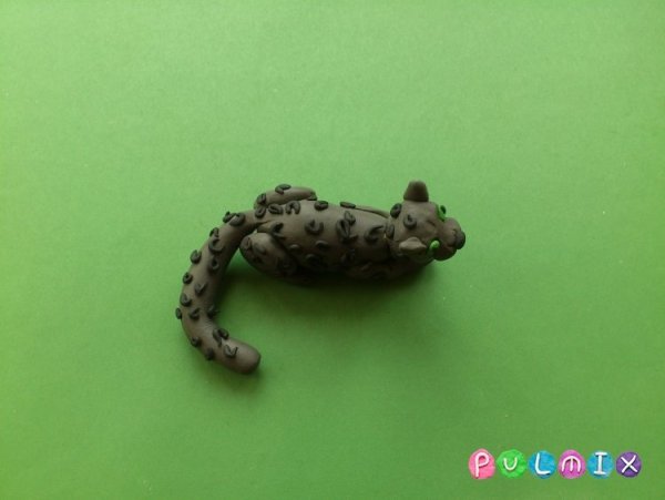 Снежный Барс из пластилина
