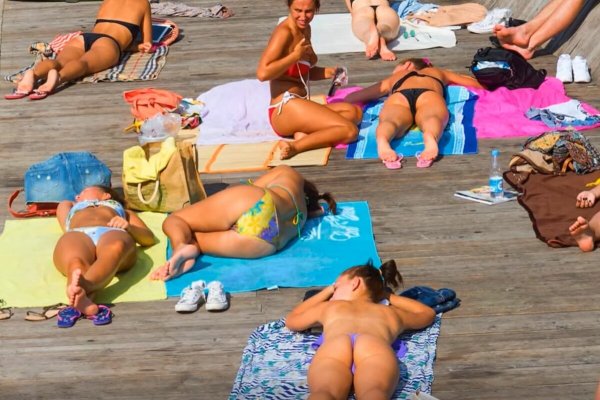 Загорают в Москве