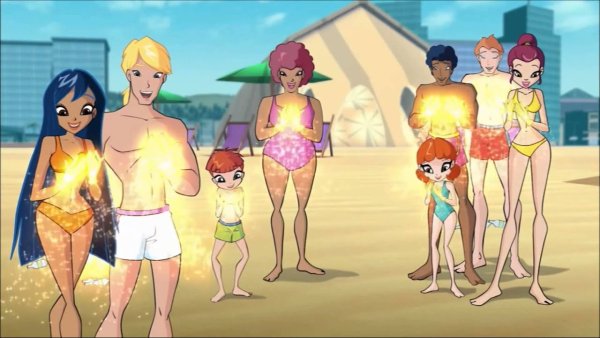 Специалисты Винкс на пляже