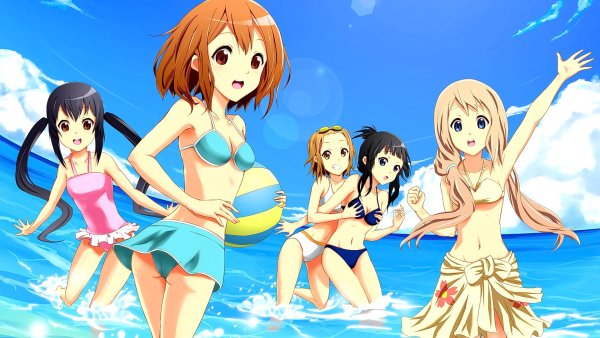 Кейон Юи Хирасава купальник