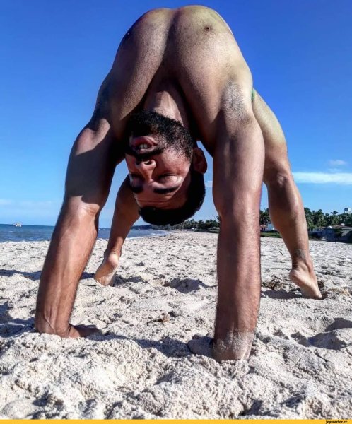 Угарные мужики на пляже