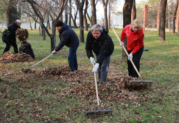Весенние работы в парке
