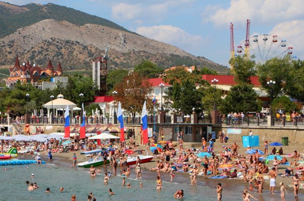 Судак Крым набережная