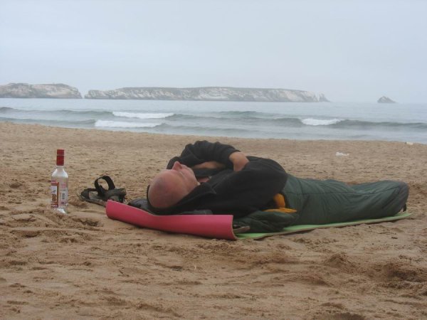 Пьяные валяются на море