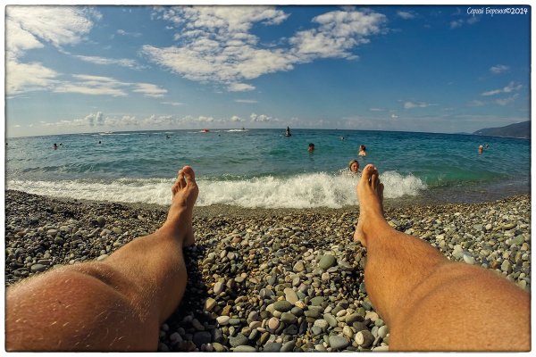 Ноги на море мужские