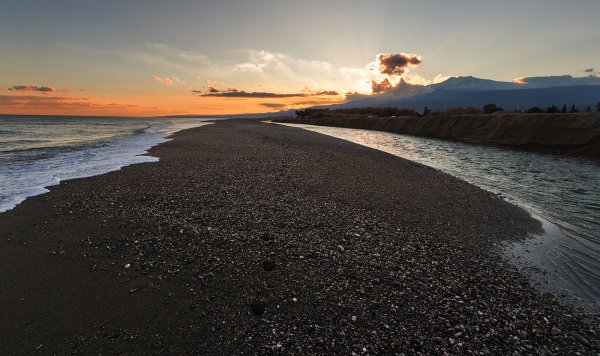 Черный пляж Ареналь