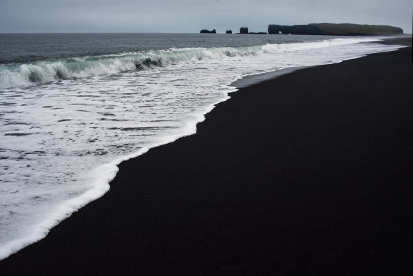 Новая Зеландия черный песок