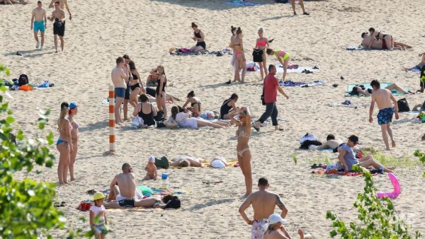 Пляж Локомотив