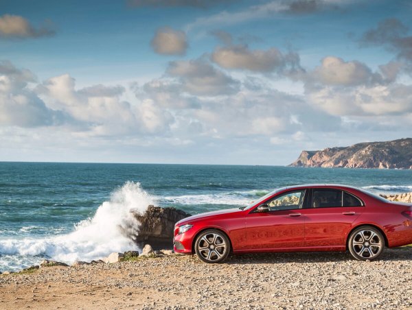 Mercedes-Benz e300 закат