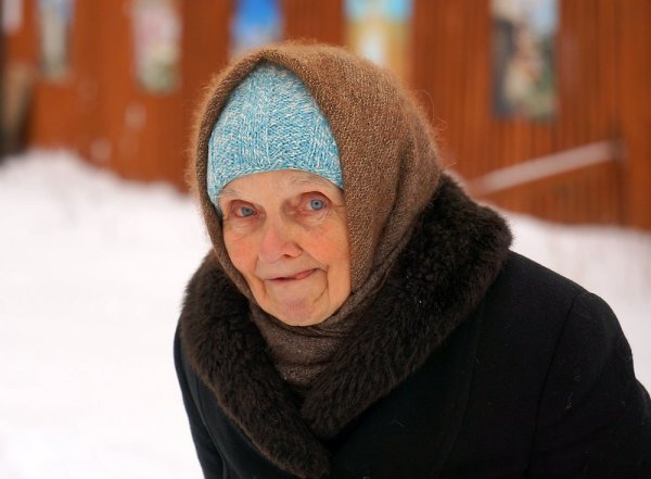 Бабка зимой