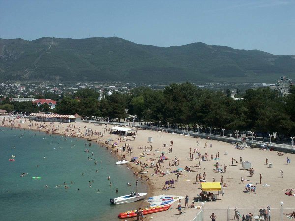 Центральный городской пляж Геленджика