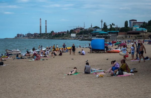 Каспийское море Махачкала пляж