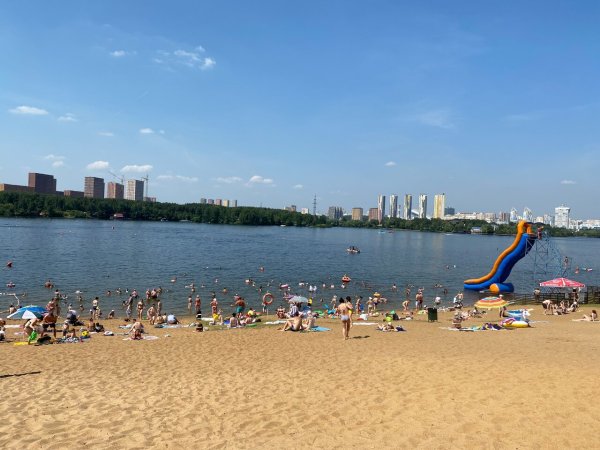 Живописная бухта пляж Рублево