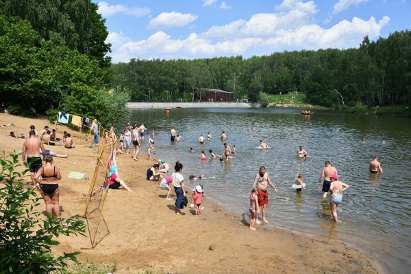 Тропарево озеро пляж