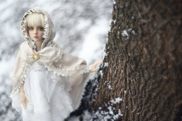 Снежная девочка кукла