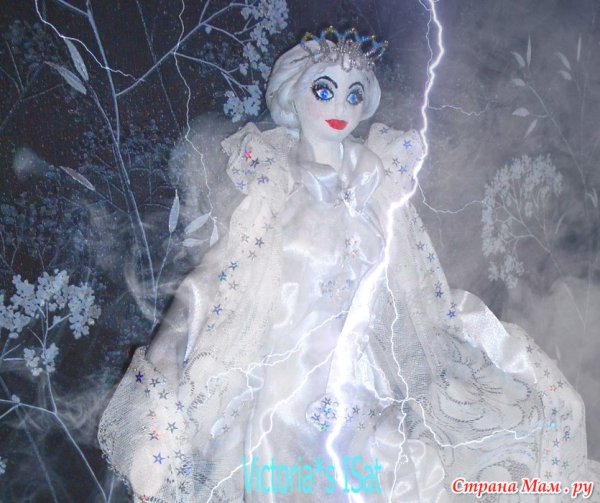 Кукла из снега