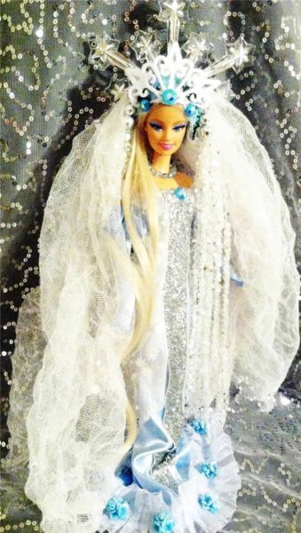 Барби Снежная Королева