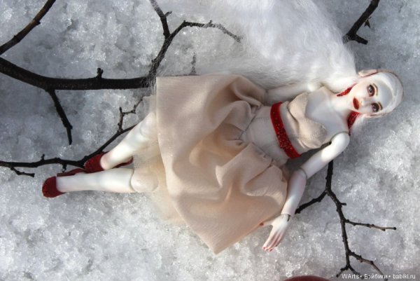 Кукла в снегу Эстетика