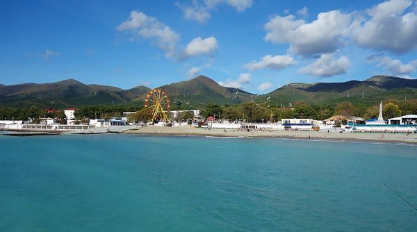 Пляж Кабардинка море черное набережная