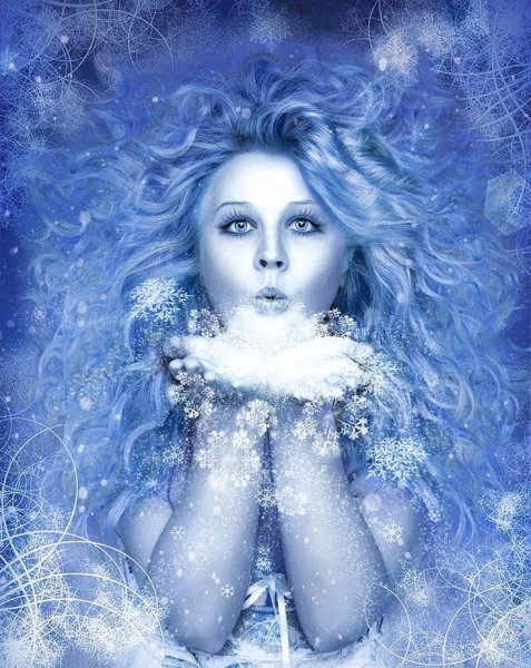 Красивая девушка в снежинках