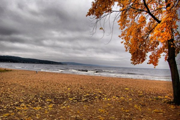 Море осенью