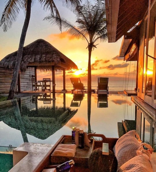 Naladhu private Island Maldives