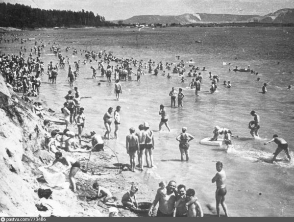 Пляж Тольятти советские
