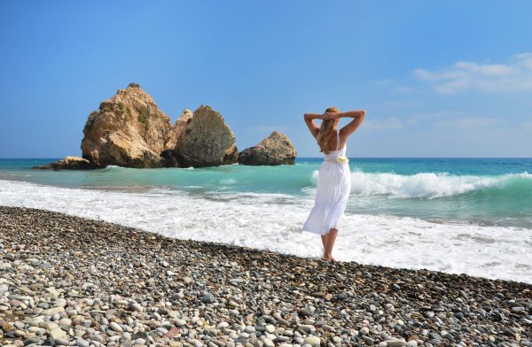 Кипр пляж девушки