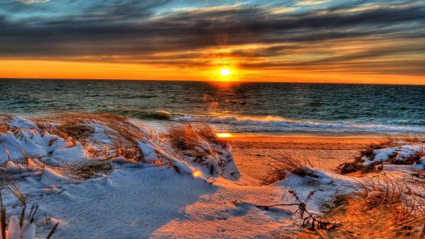 Зимнее море