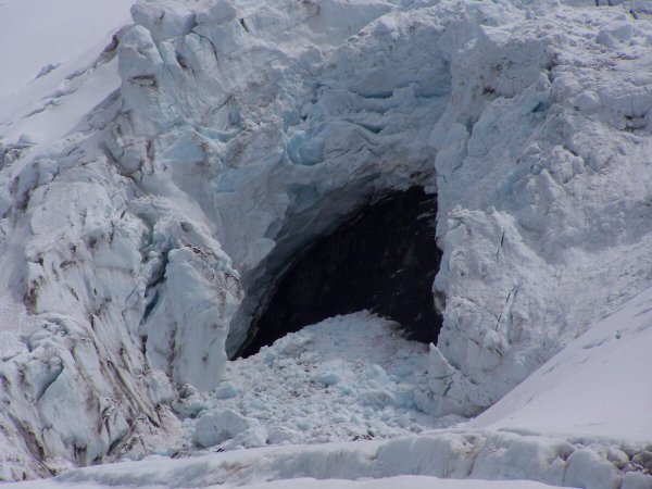 Пещера гора Сноу
