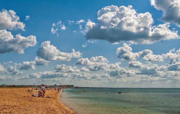 Крым Феодосия золотой пляж