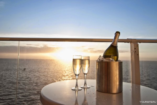 Шампанское на пляже