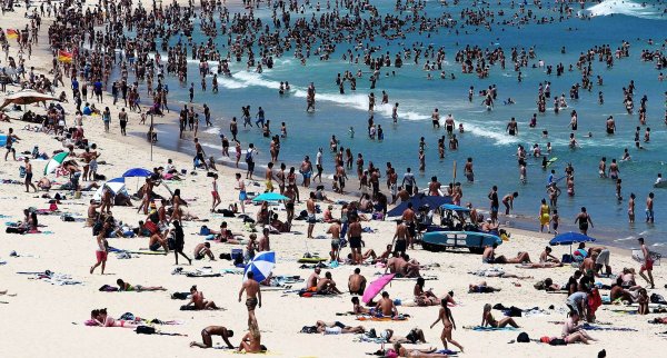 Пляжи Европы с людьми