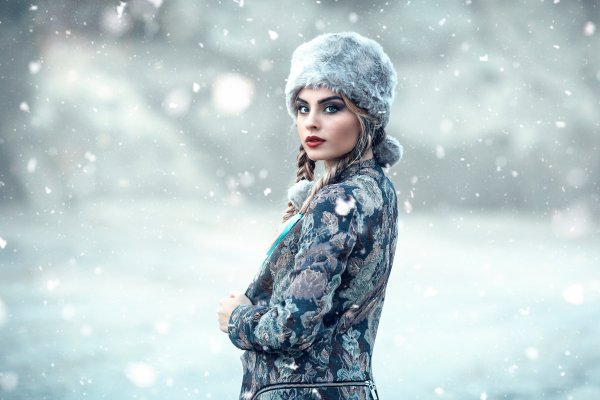 Снежная девушка