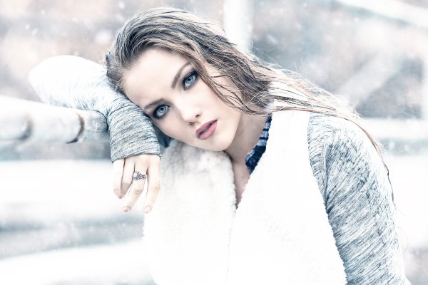 Алессандро ди Чикко блондинка