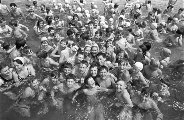 Советские люди на отдыхе