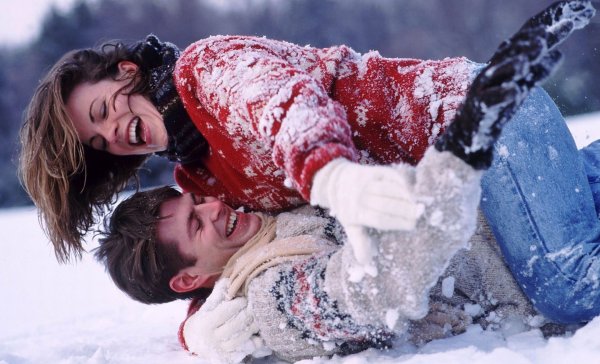 Влюбленные в снегу